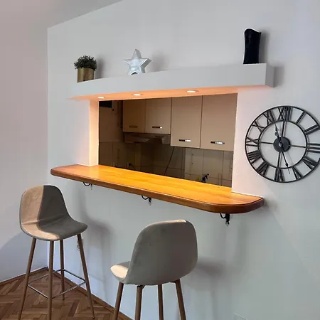 Central13 App 3 Apartment